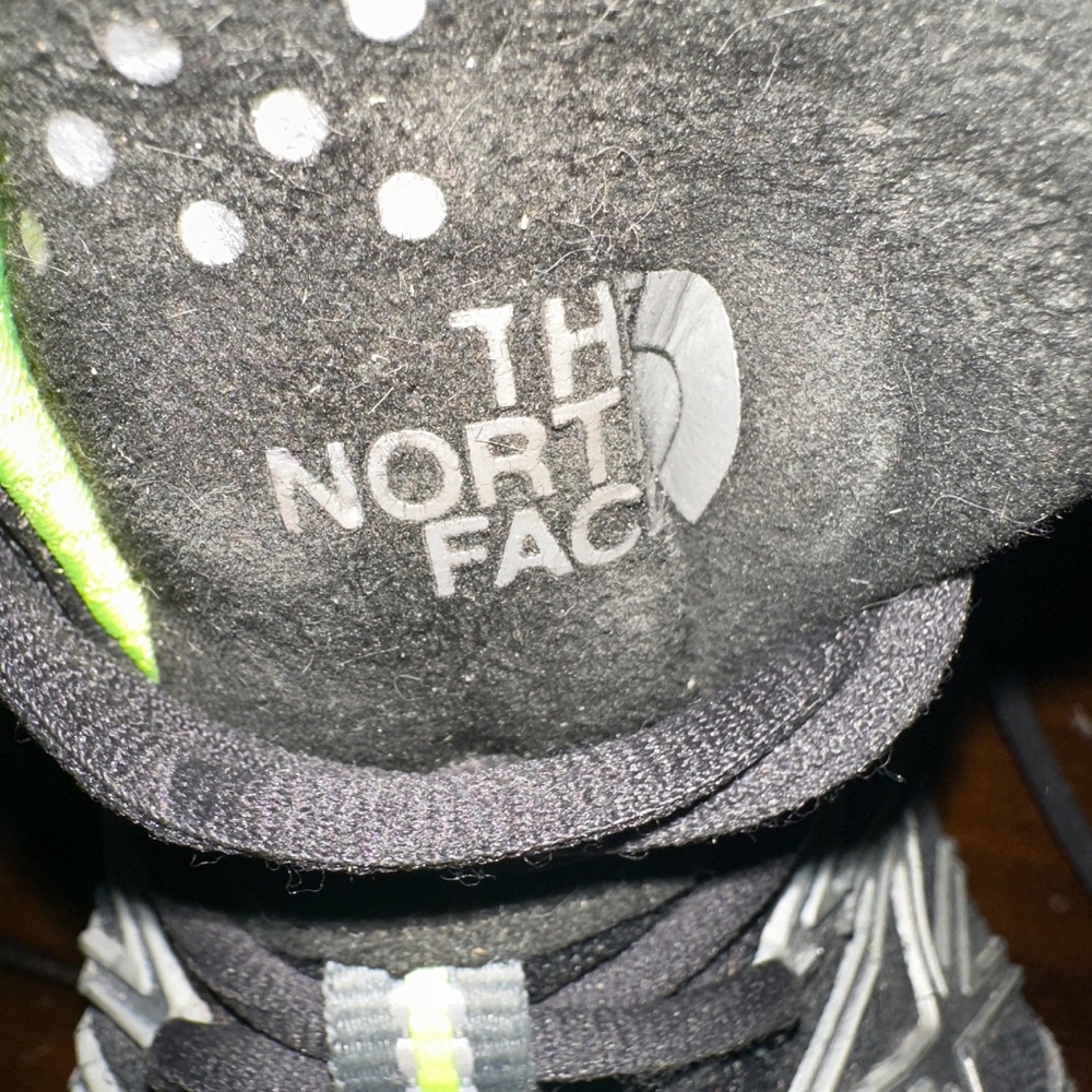 North Face Hiking Boots 9.5 - Picture 11 of 15